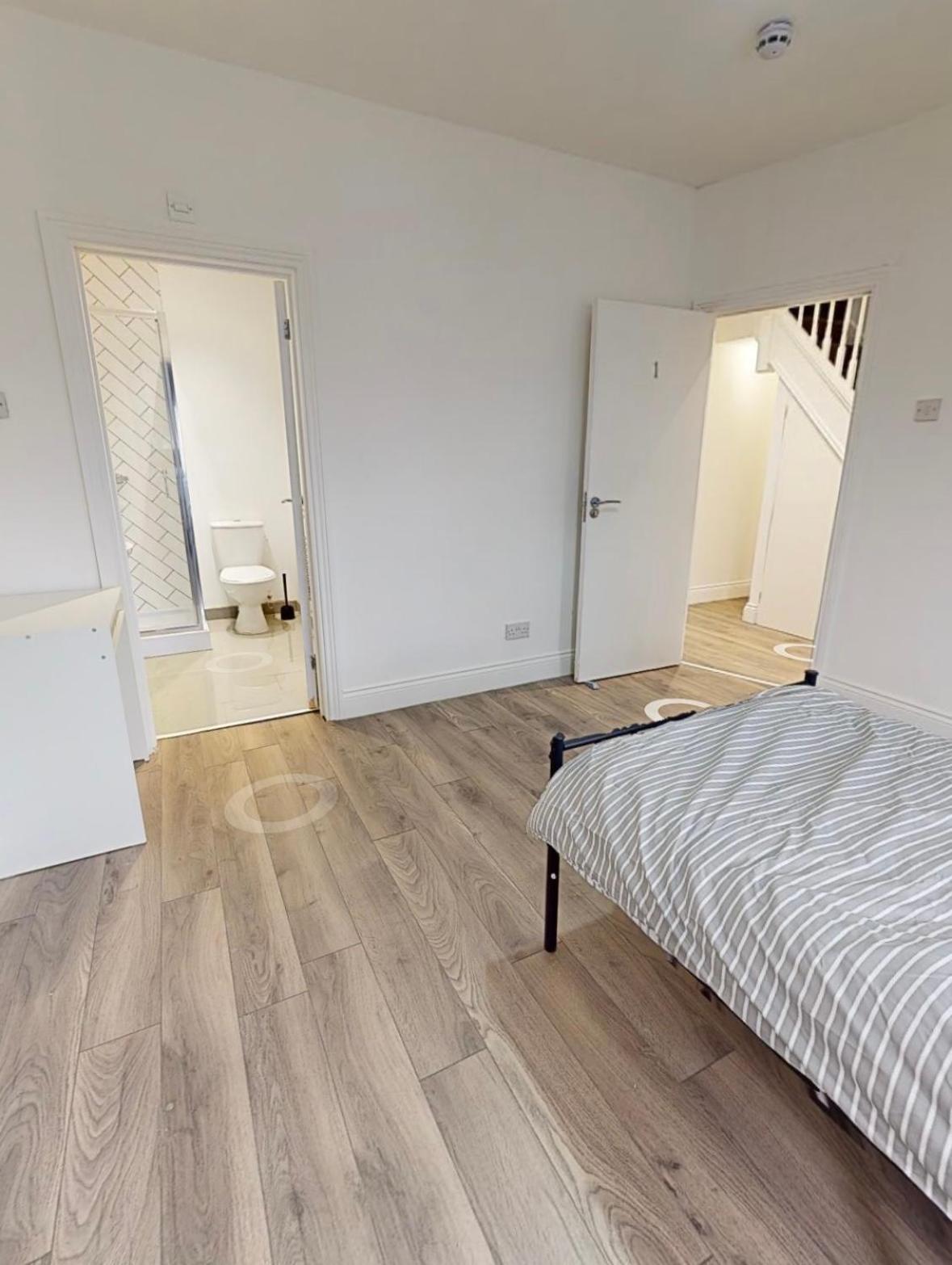 Sudbury Heights Guest House Harrow on the Hill المظهر الخارجي الصورة